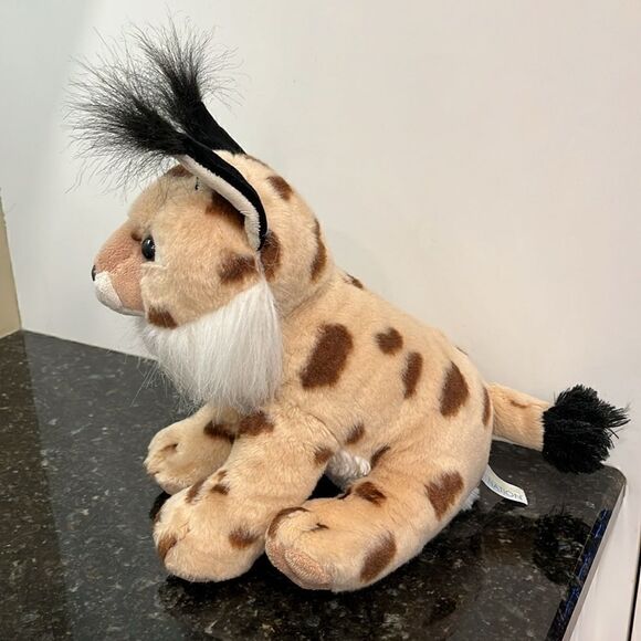 Destination Nation Lynx Plush Stuffed Animal by Aurora. Size 13” - Picture 3 of 8